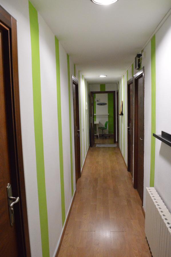 Ararat Hostel ซานติอาโก เด กอมโปสเตลา ภายนอก รูปภาพ