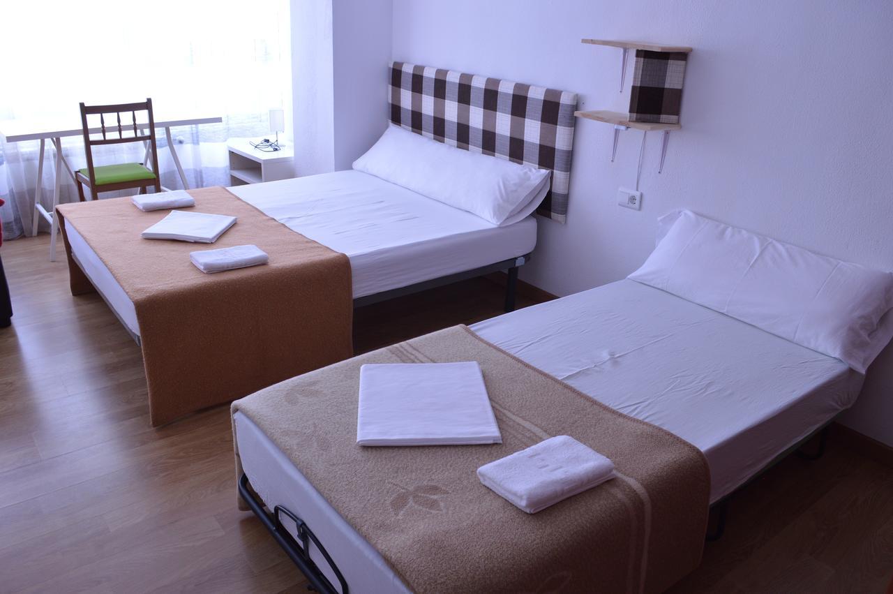 Ararat Hostel ซานติอาโก เด กอมโปสเตลา ภายนอก รูปภาพ
