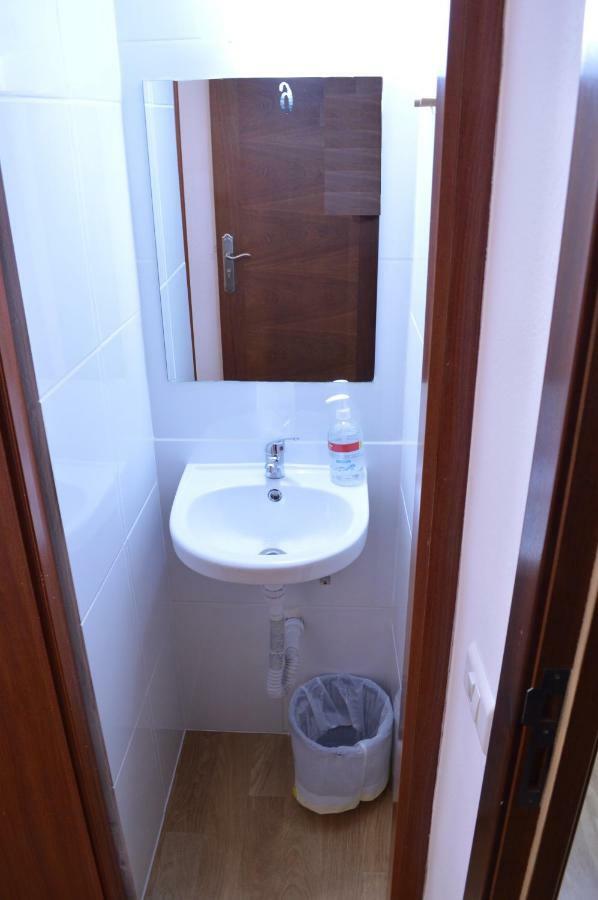 Ararat Hostel ซานติอาโก เด กอมโปสเตลา ภายนอก รูปภาพ